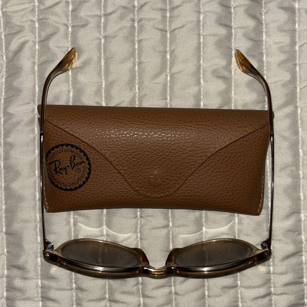 Pink Raybans - Picture 2 of 5
